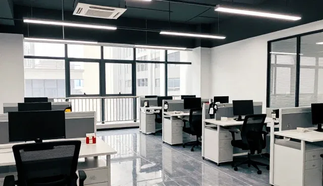 性能优化:技术咨询在业务趋势中的关键角色